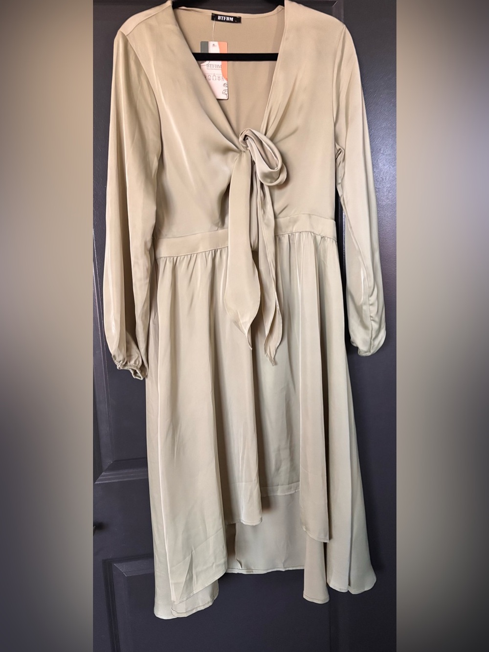 Tie-Neck Long Sleeve Midi Dress in Light Green